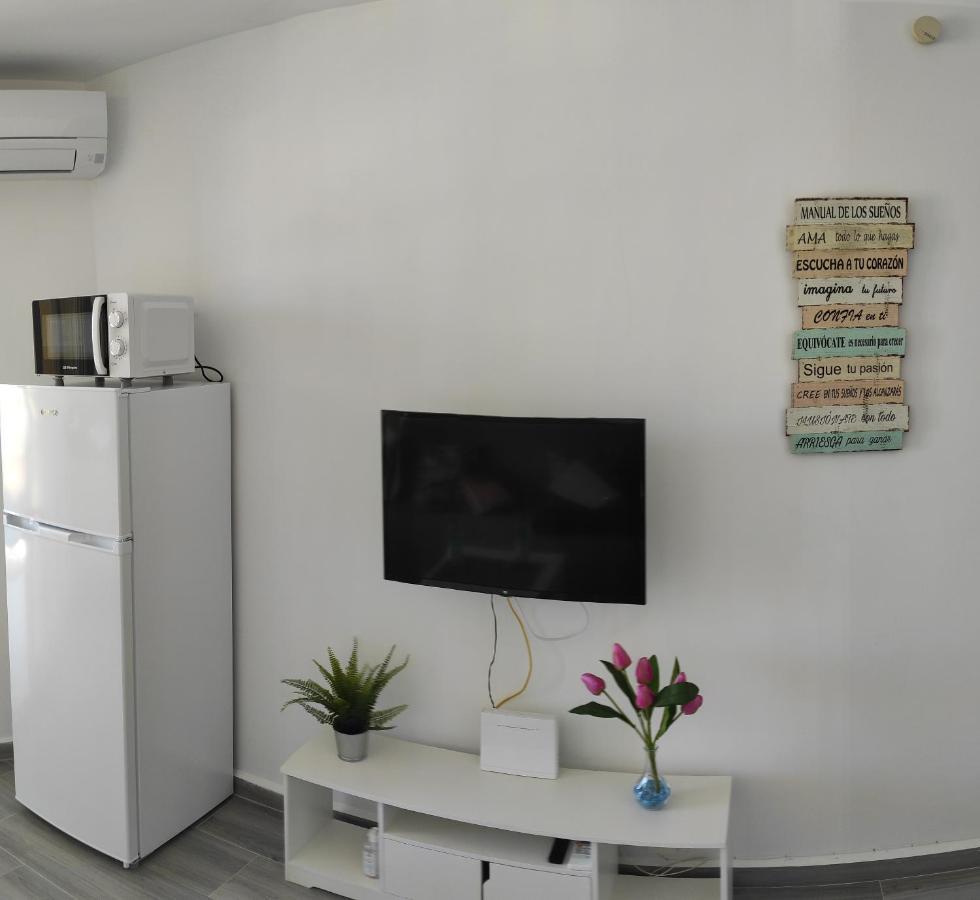 شقة Estudio Recien Reformado En Primera Linea De Playa بينالماذينا المظهر الخارجي الصورة